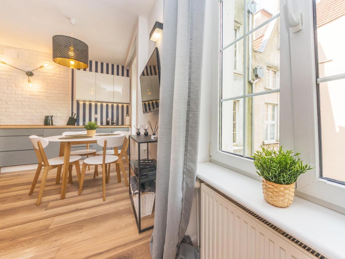 Glow Apartments, Apartament Dluga 69 Гданск Екстериор снимка